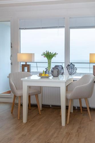 Ad6 287 Ocean Lounge Ii - image 12