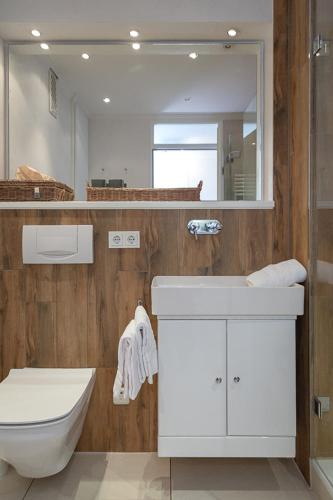 Ad6 287 Ocean Lounge Ii - image 2