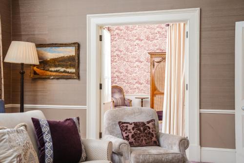 646553754 Cliveden House - an Iconic Luxury Hotel