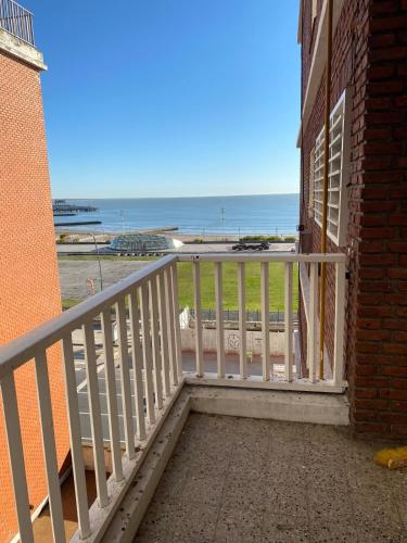 4 ambientes con cochera fte al mar
