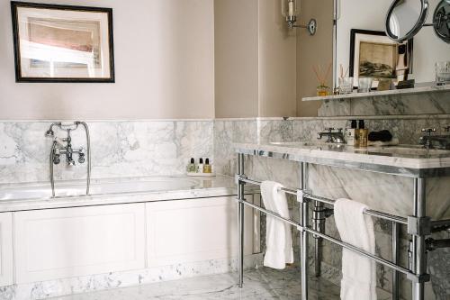 646557432 Cliveden House - an Iconic Luxury Hotel