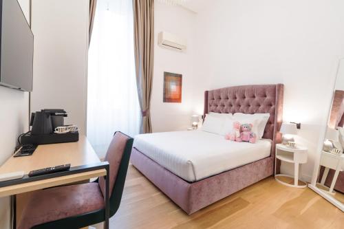 Domus Aurea Luxury Suites Room Type - Superior Queen Room