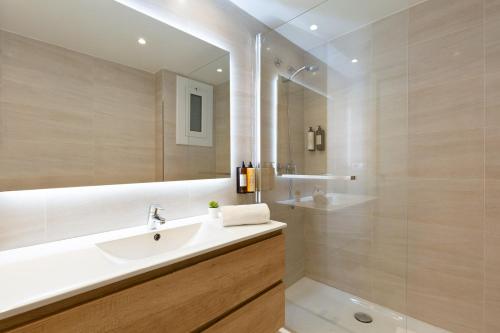 Two-Bedroom Apartment-Port Alegre,57 image 3
