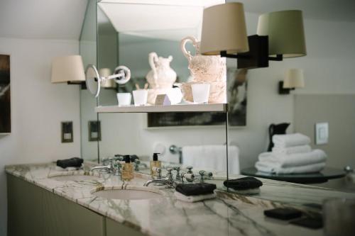 646564082 Cliveden House - an Iconic Luxury Hotel