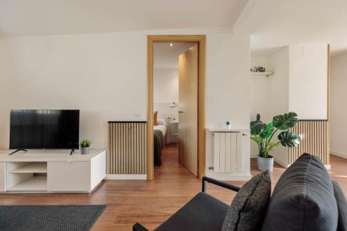 One-Bedroom Apartment with Terrace-Port Alegre, 57 image 2