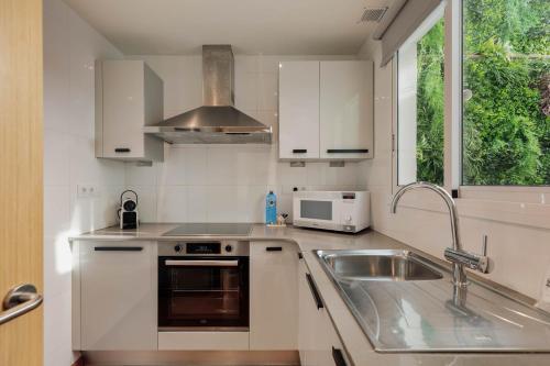 Three-Bedroom Apartment-Port Alegre,57 image 10