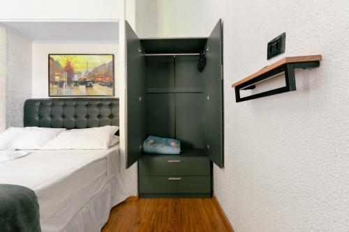 Deluxe Suite image 10