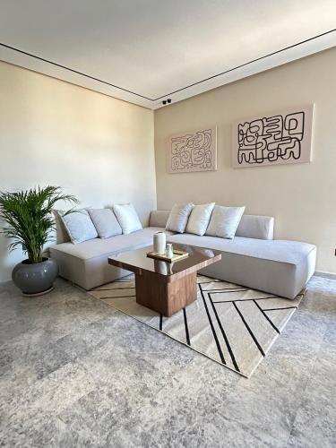 Studio Usio, Casablanca