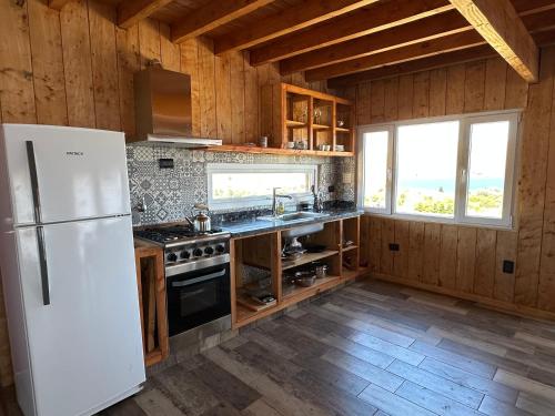 Kitchen, Cabanas Lodge Puerta Roja in Junín de los Andes