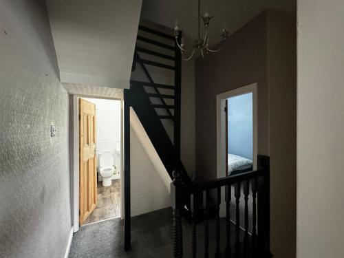 Double-Bed Manchester Close To Bolton City Centre C4 4