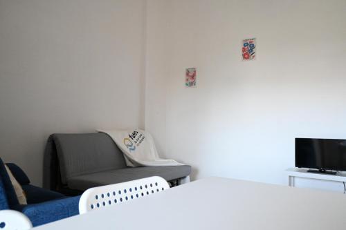 S076 - Sirolo, bilocale in centro, con terrazzo e aria condizionata!