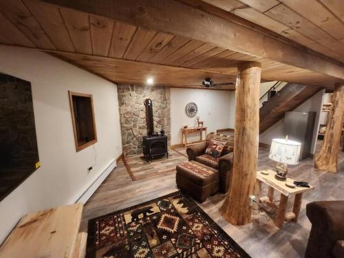 Pocono Mountain Retreat Pocono Mountain Retreat