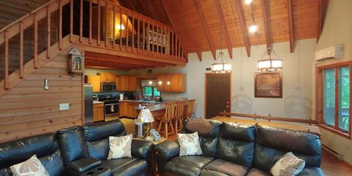 Pocono Mountain Retreat Pocono Mountain Retreat