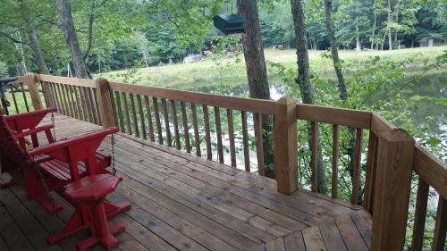 Pocono Mountain Retreat Pocono Mountain Retreat