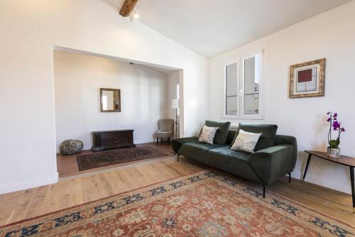 Santa Maria Novella penthouse by MMega - image 14