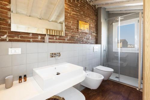 Santa Maria Novella penthouse by MMega - image 2