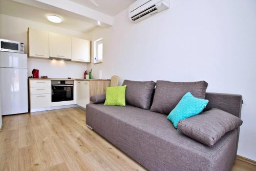 Apartment image 10