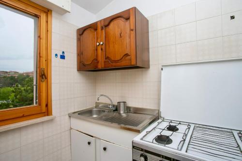 Sirolo, trilocale in centro, con terrazzo e aria condizionata - S078