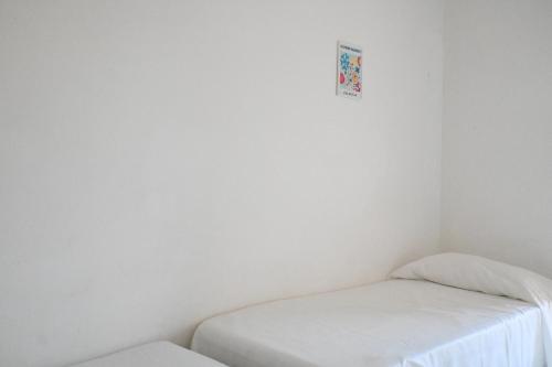 Sirolo, trilocale in centro, con terrazzo e aria condizionata - S078