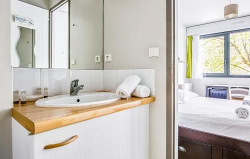Cozy Apartment In La Rochelle With Wifi - image 2