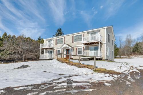 Homey Windham Condo Hike and Ski the Catskill Mtns! in Windham, USA