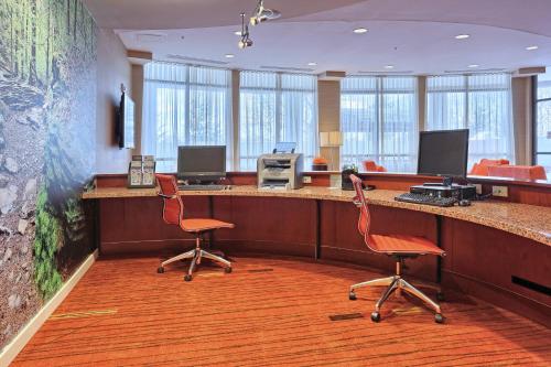 Courtyard by Marriott Harrisburg West/Mechanicsburg - image 13
