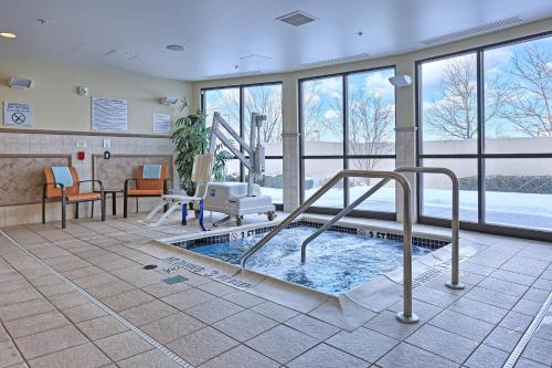 Courtyard by Marriott Harrisburg West/Mechanicsburg - image 10
