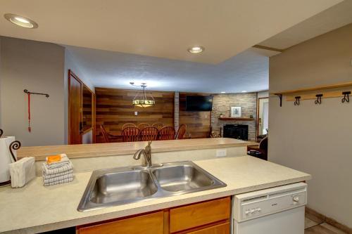 Giant_Steps_16 - image 10