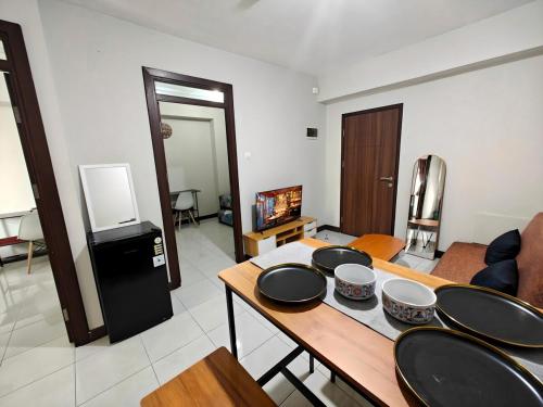 Cheapest 2BR Pluit Sea View Apt with Pool by 2ndHome