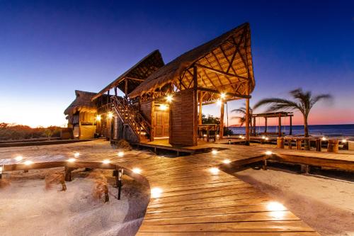 Viesnīcas āriene, LOB LOB Cabañas (LOB LOB Cabanas) in Dzilam De Bravo