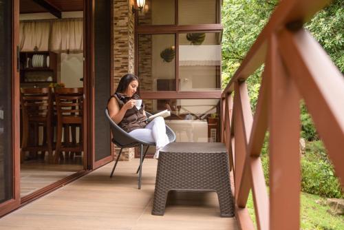 ระเบียง/ชานเรือน, Cabañas Refugio Verde Monteverde (Cabanas Refugio Verde Monteverde) in มอนเตเวอร์ด