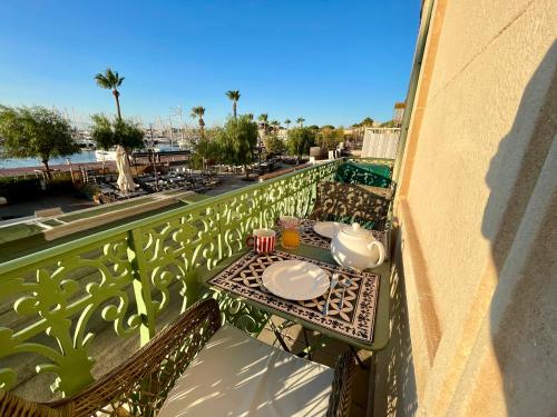 Erkély/terasz, Port de Bandol, direct mer, Gd conft, Clim, garage in Lescourche