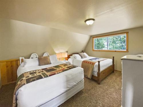 Hunter`s Hideout Panguitch Lake - image 12