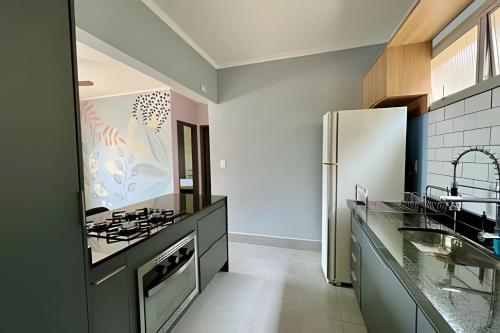 Apto 150 mts Enseada/Gja