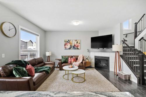 Large Family 4BR w Kid's Play Den! FREE Banff Pass — other in 277 Skyview Shores Manor Northeast, Calgary Canada, T3N 0E4