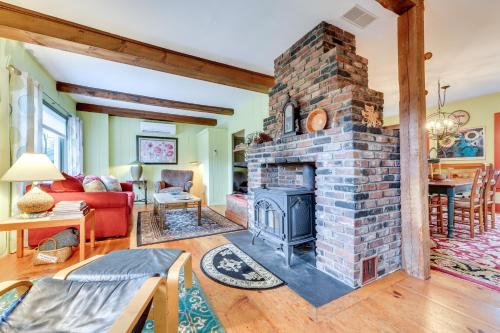 Manchester Center Home with Green Mtn Views! - image 4