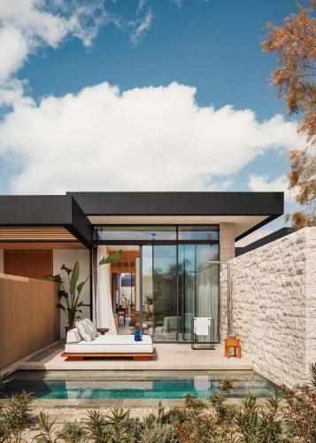 2 bedrooms, 3 beds