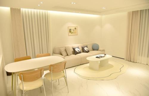 HOTEL THE DESIGNERS LYJ SUITE YEOKSAM, Seoul