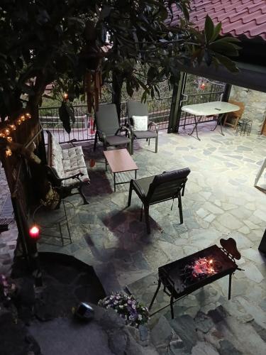 George's House in Askas