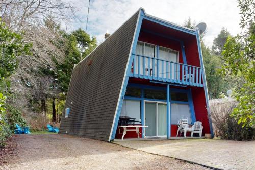2 bedrooms, 4 beds