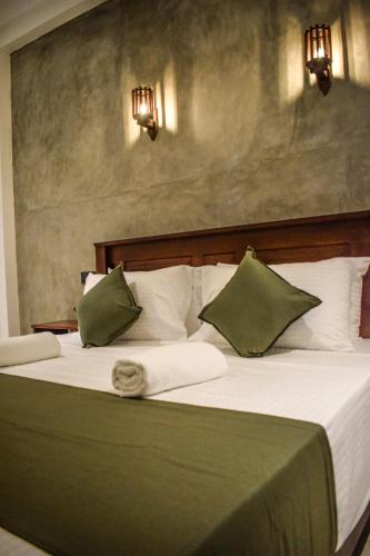 Deluxe Double Room image 10