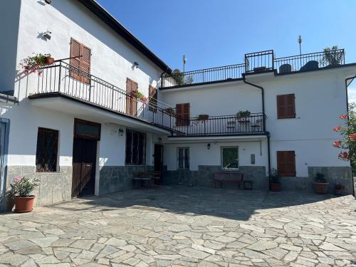 Cottage Il grappolo with pool