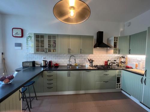 Cottage Il grappolo with pool