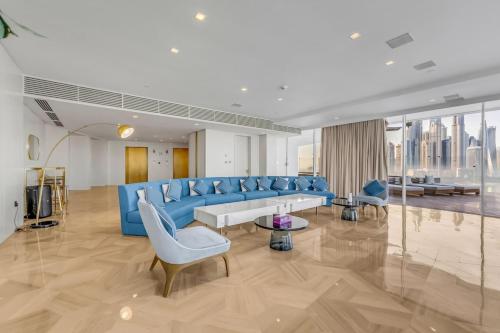 luxury penthouses see view at five, Dubai (photo 3)