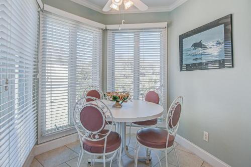 Port OCall B-301 in Isle of Palms, USA