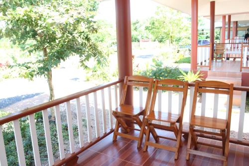 Balcony/terrace, Lam-tong Resort in Don Sak