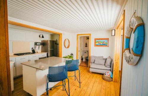 SPECTACULAR Bay View Marea 1-1