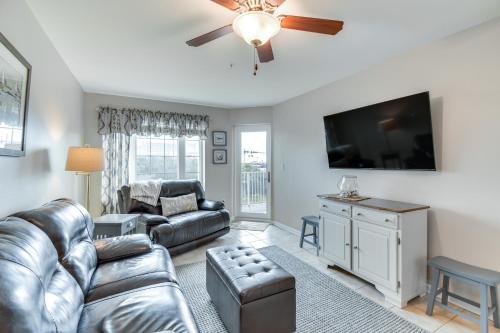 Condo with Pool Access Walk to Cotton Bayou Beach!, Orange Beach (photo 4)