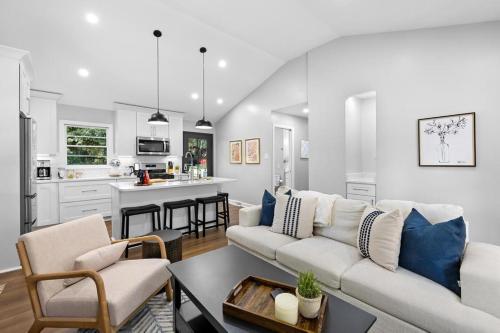 2 bathroom, downtown Davidson - La Casita