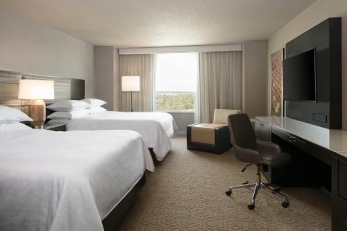 2 king beds